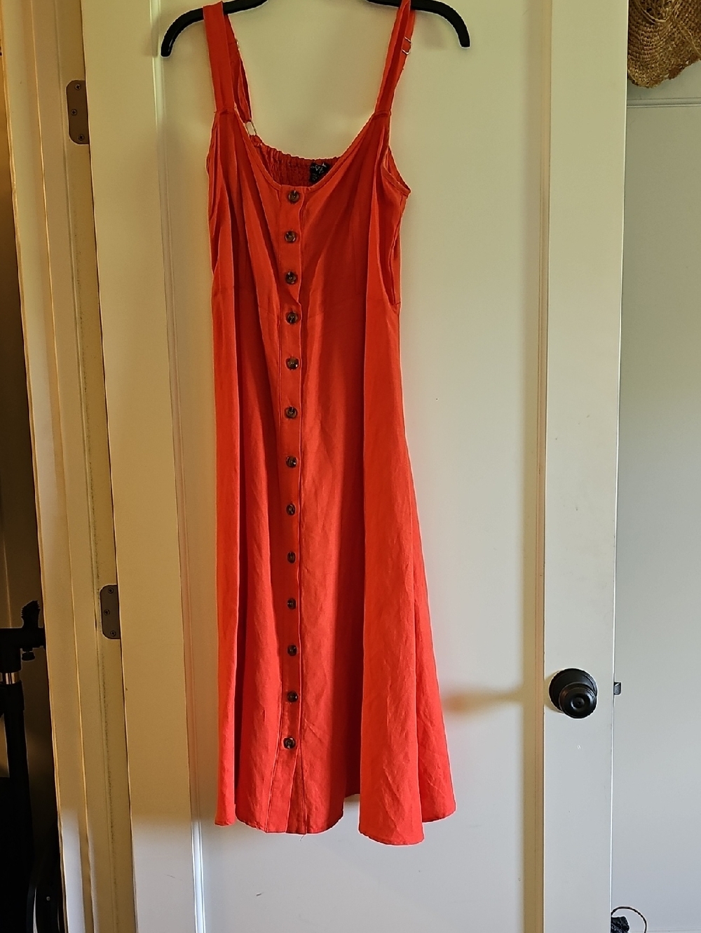 Velvet Heart Coral Button-Front Midi Dress